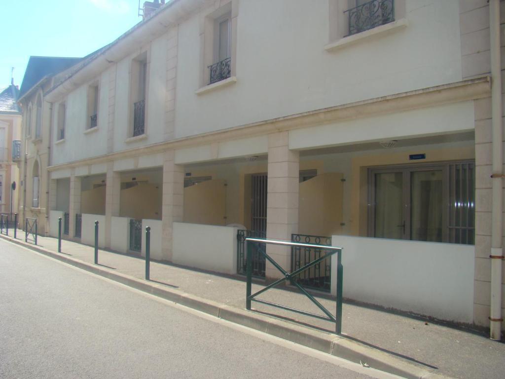 De La Aparthotel 3*